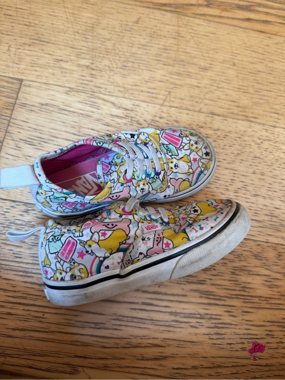 Vans Kids Low-Top Unicorn & Rainbow Print Sneakers in Pink, Yellow & Blue